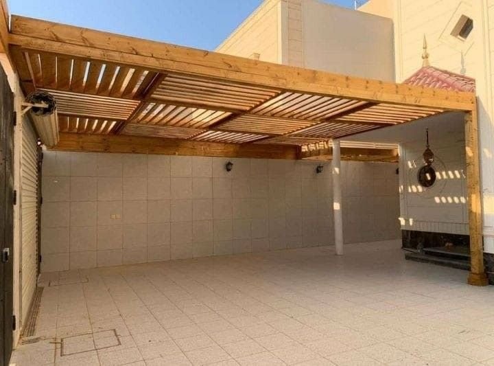 مظلات سيارات خشبية