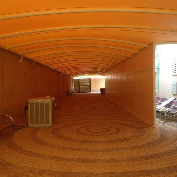 مظلات مداخل مكة