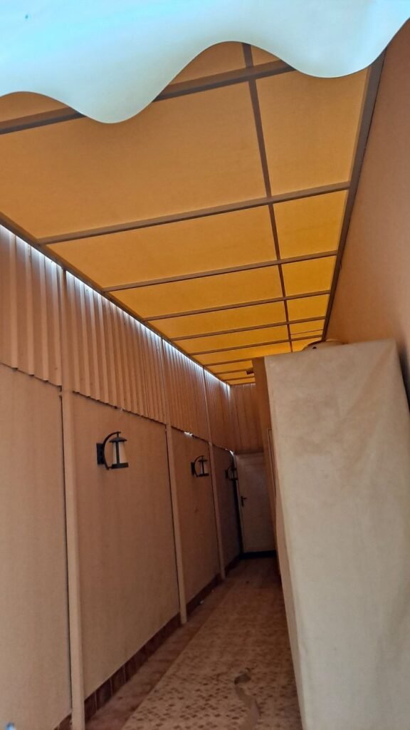 مظلات مداخل مكة