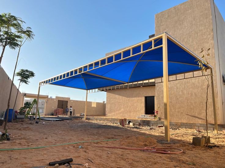 مظلات سيارات للمباني