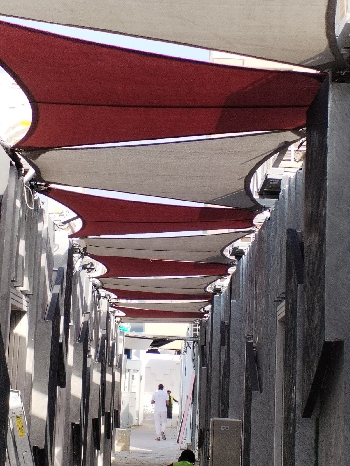 مظلات منى وعرفات